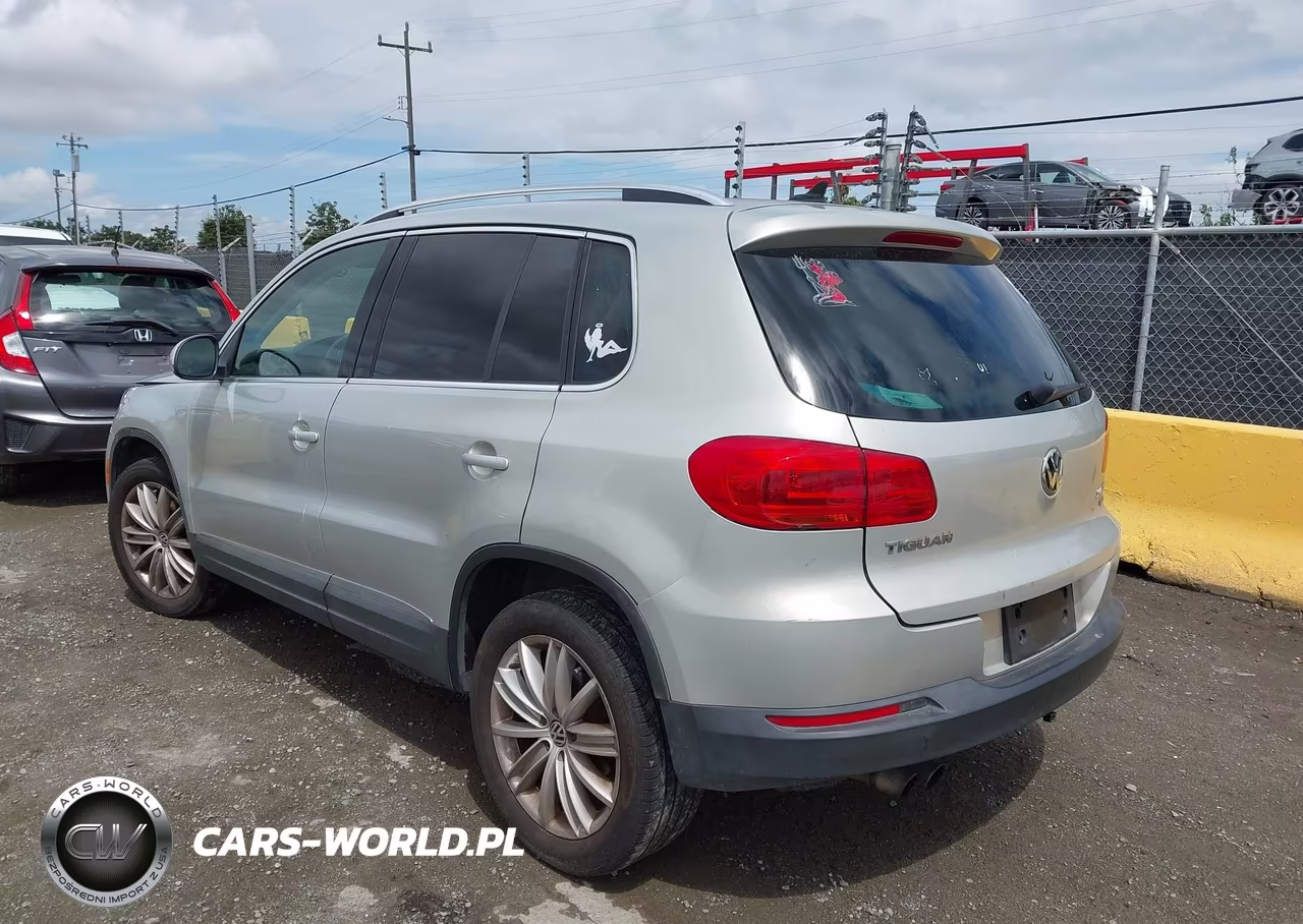 2012 Volkswagen Tiguan Se VIN:WVGBV7AX2CW529431 - 3