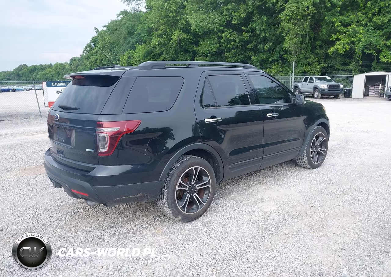 2013 Ford Explorer Sport VIN:1FM5K8GTXDGC24626 - 4