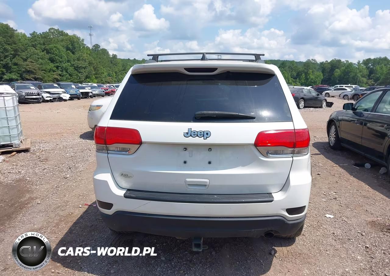 2015 Jeep Grand Cherokee Laredo VIN:1C4RJFAG1FC871273 - 16