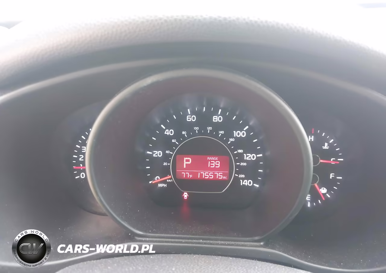 2014 Kia Soul VIN:KNDJN2A28E7101660 - 7