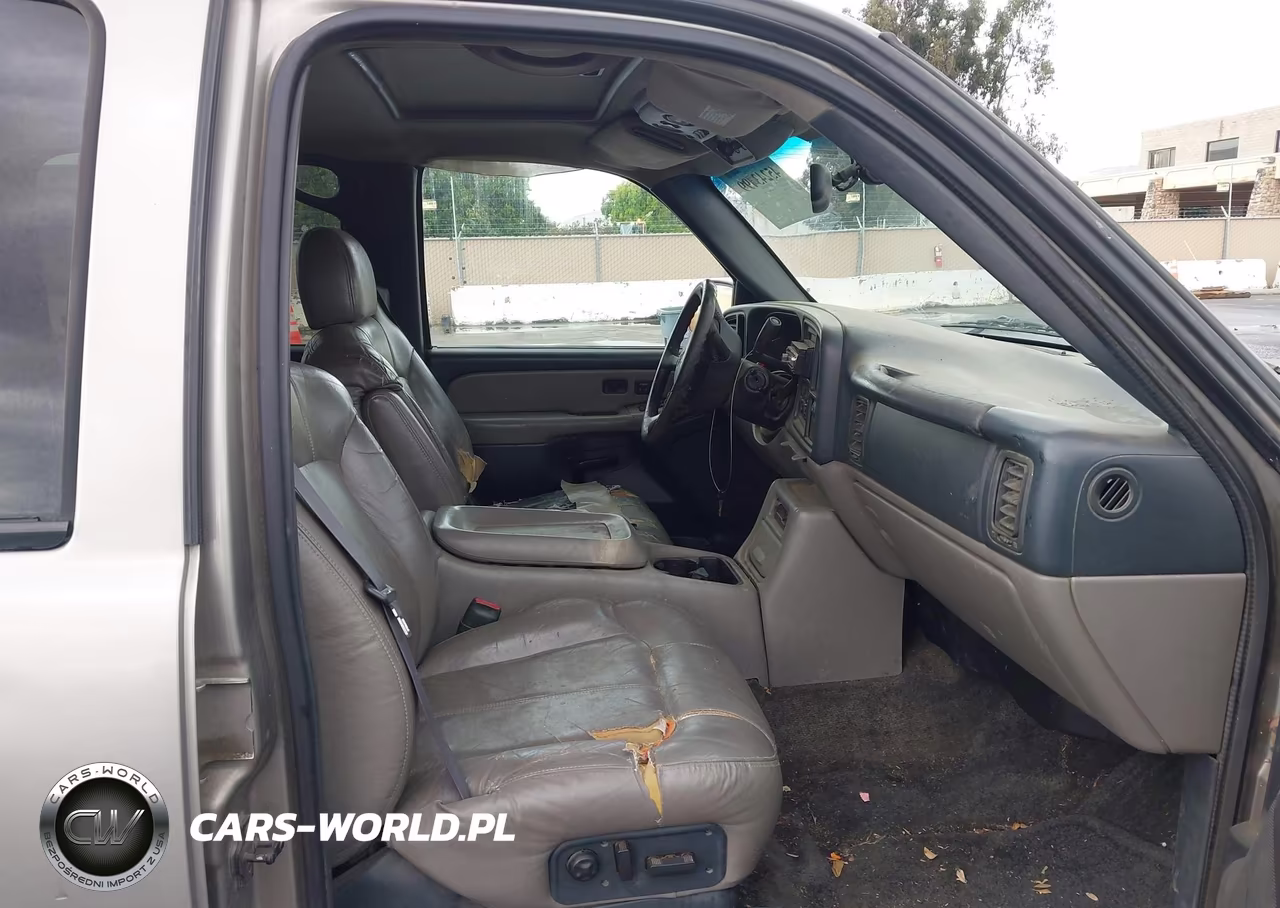 2000 Chevrolet Suburban 2500 Lt VIN:3GNGC26U1YG189669 - 5