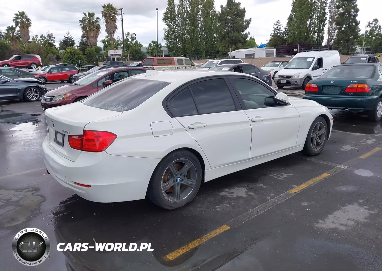 2013 BMW 320I VIN:WBA3B1C50DK129383 - 4