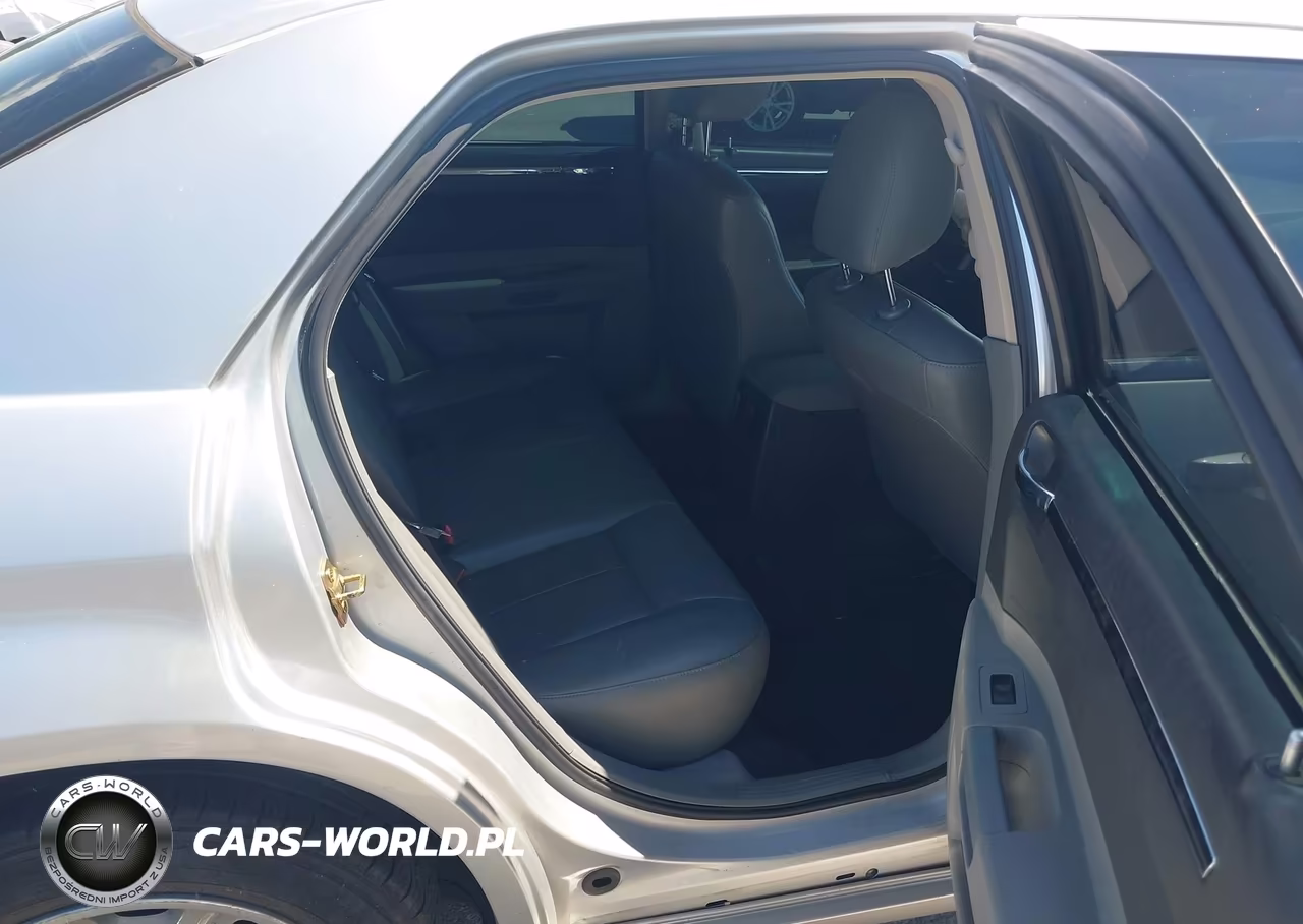 2005 Chrysler 300 Touring VIN:2C3JA53G55H674921 - 8