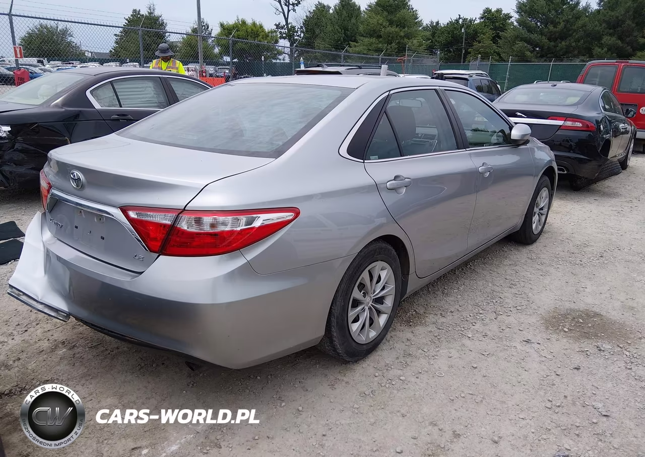 2016 Toyota Camry Le VIN:4T1BF1FK7GU168707 - 4