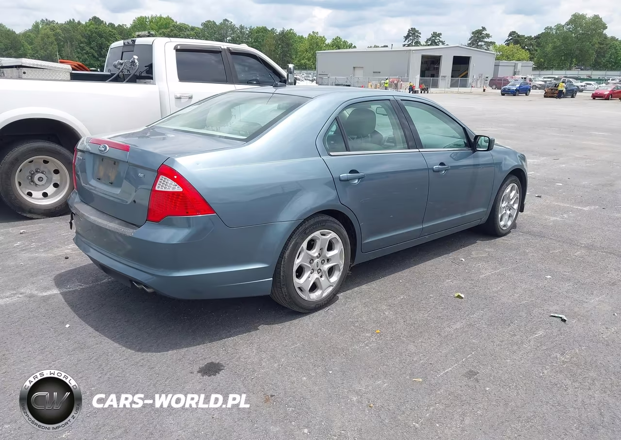 2011 Ford Fusion Se VIN:3FAHP0HA3BR103451 - 4