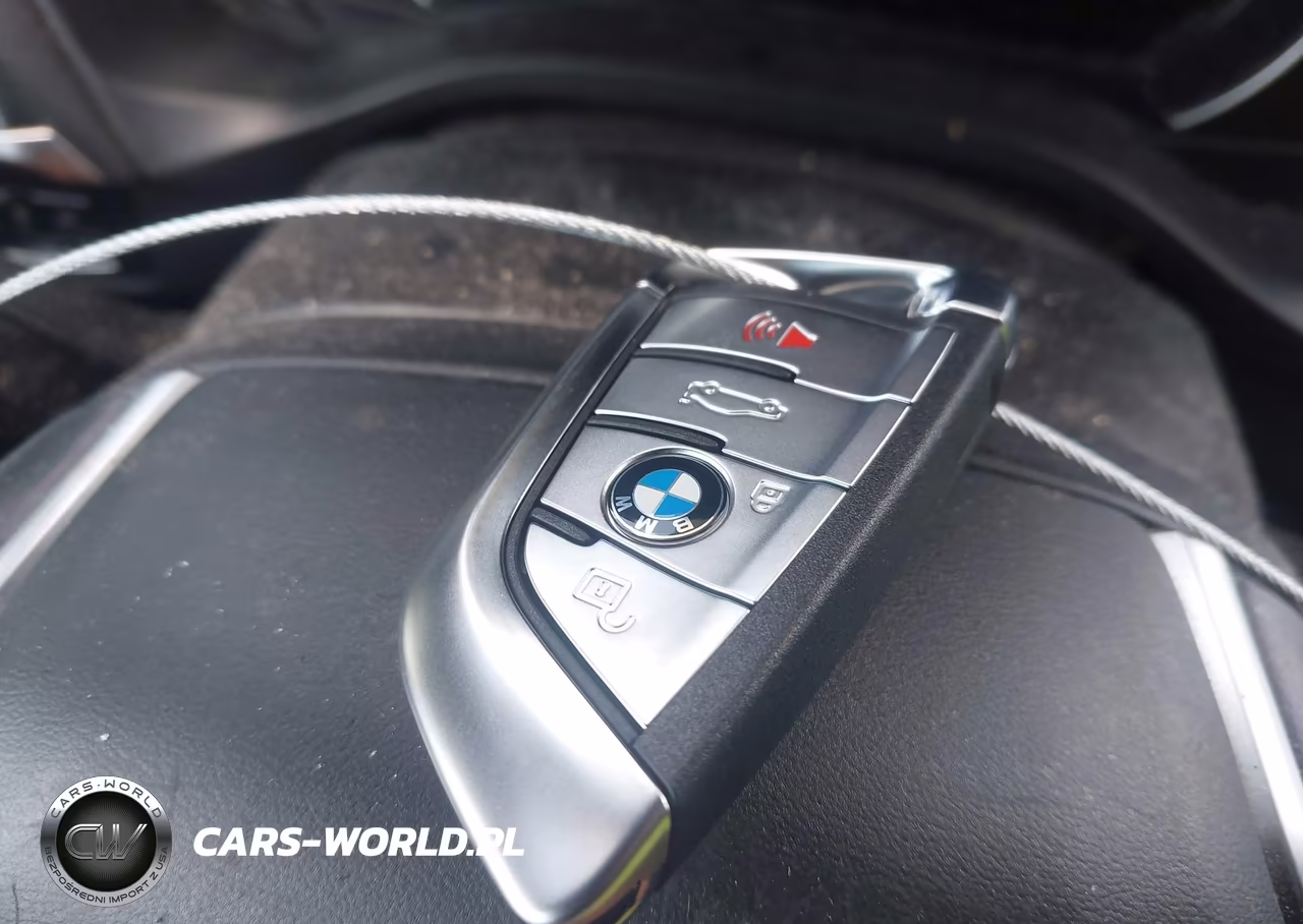 2018 BMW X3 xDrive30I VIN:5UXTR9C56JLD65704 - 11
