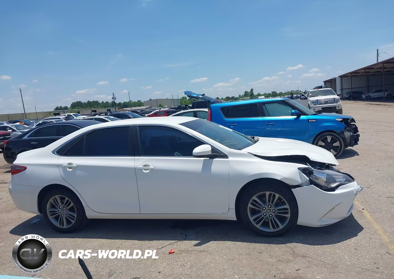 2015 Toyota Camry Se VIN:4T1BF1FK4FU493619 - 13
