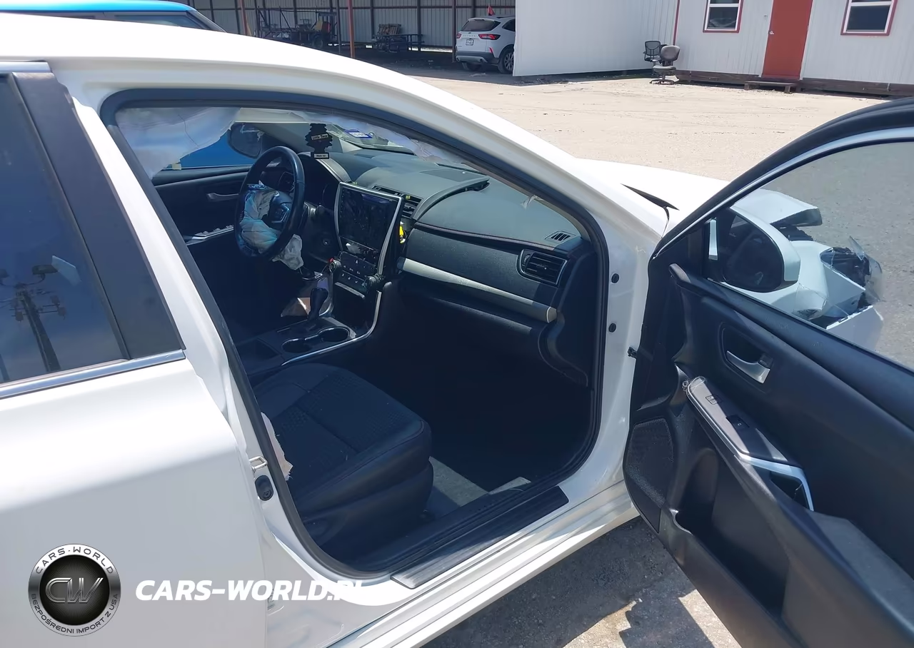 2015 Toyota Camry Se VIN:4T1BF1FK4FU493619 - 5