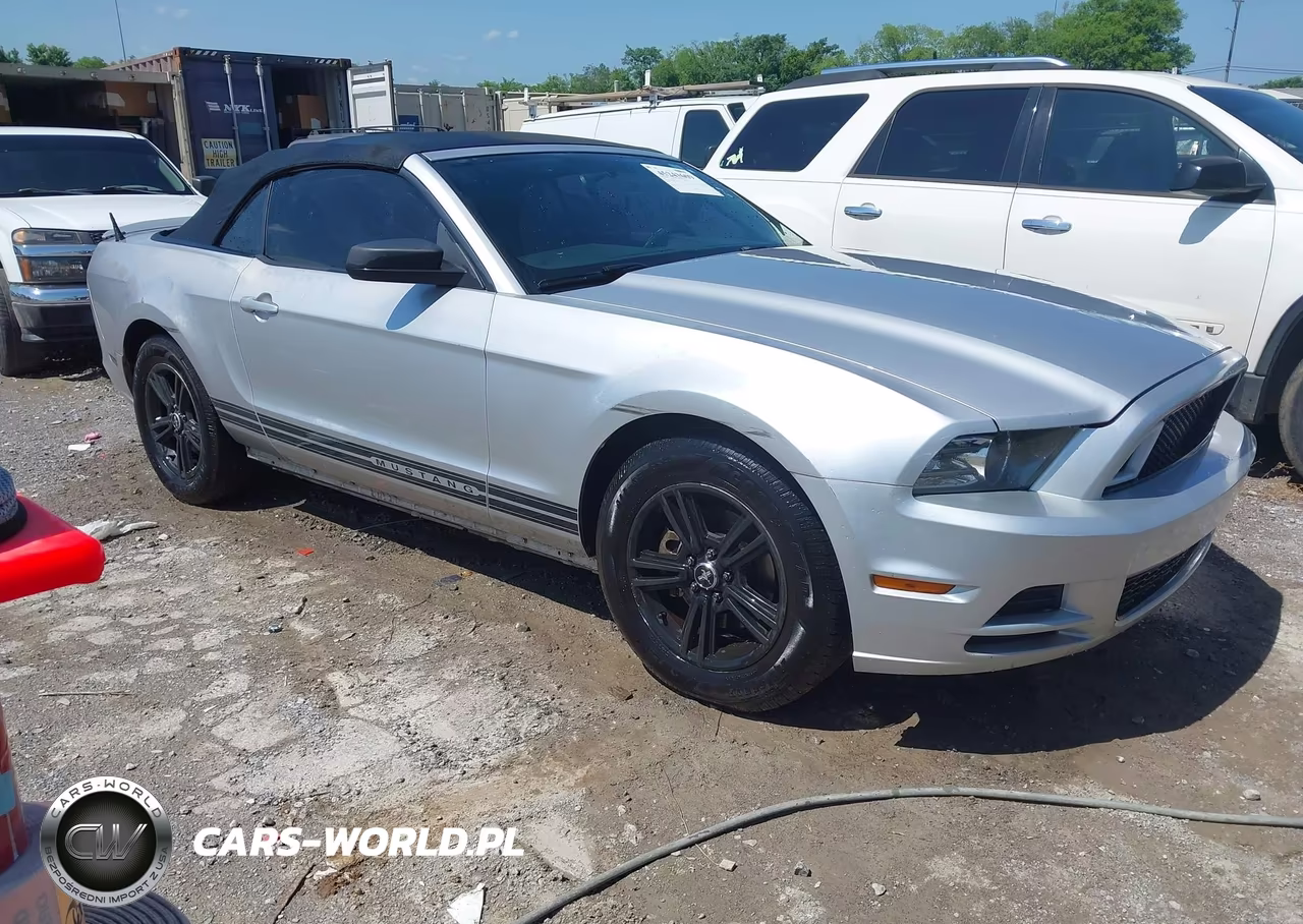 2013 Ford Mustang V6