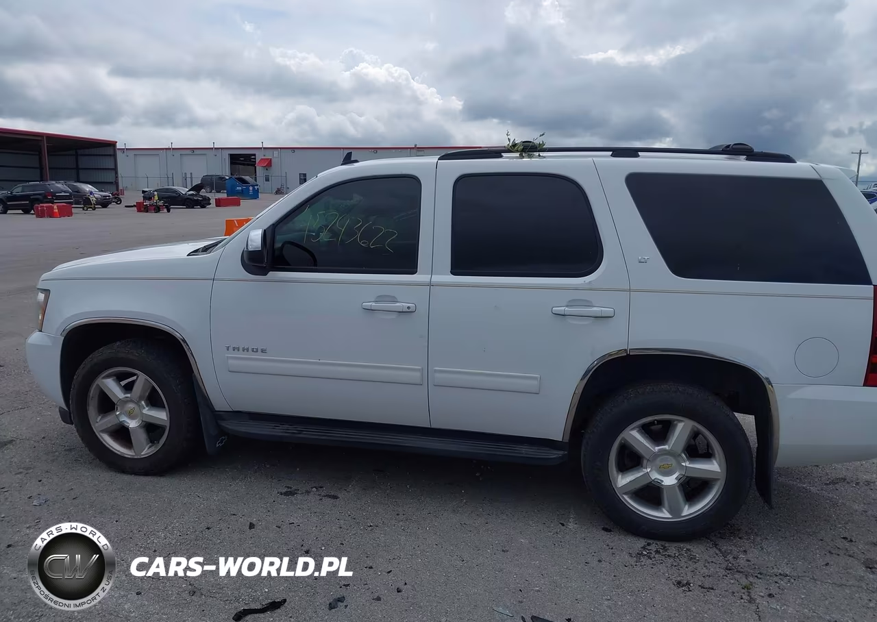 2011 Chevrolet Tahoe Lt VIN:1GNSKBE06BR390681 - 14