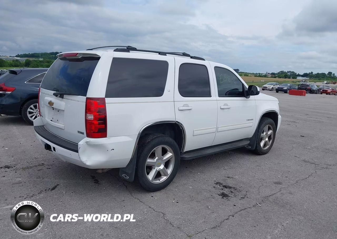 2011 Chevrolet Tahoe Lt VIN:1GNSKBE06BR390681 - 4