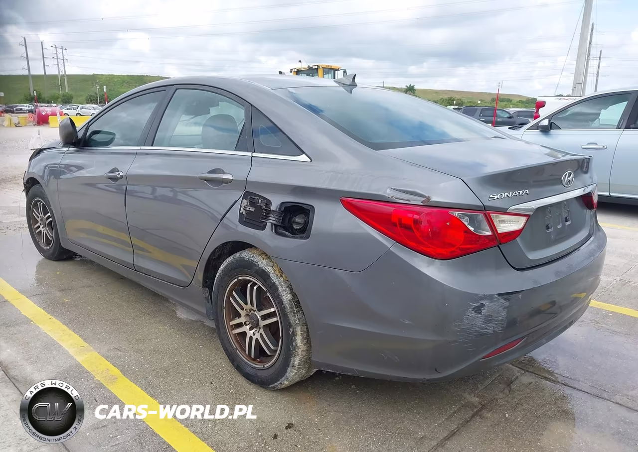 2012 Hyundai Sonata Gls VIN:5NPEB4AC6CH318373 - 3