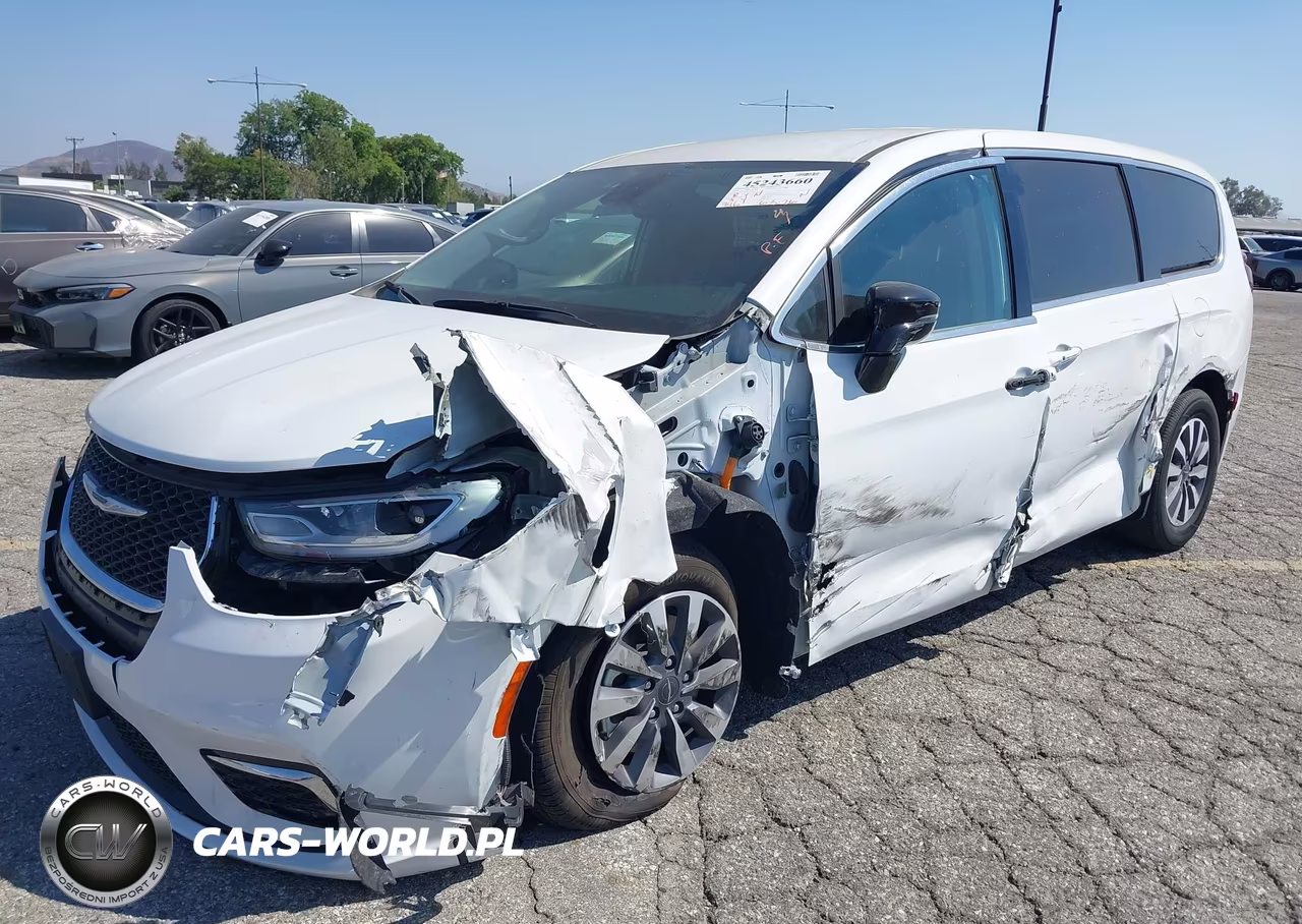 2024 Chrysler Pacifica Hybrid Select VIN:2C4RC1S73RR158270 - 2