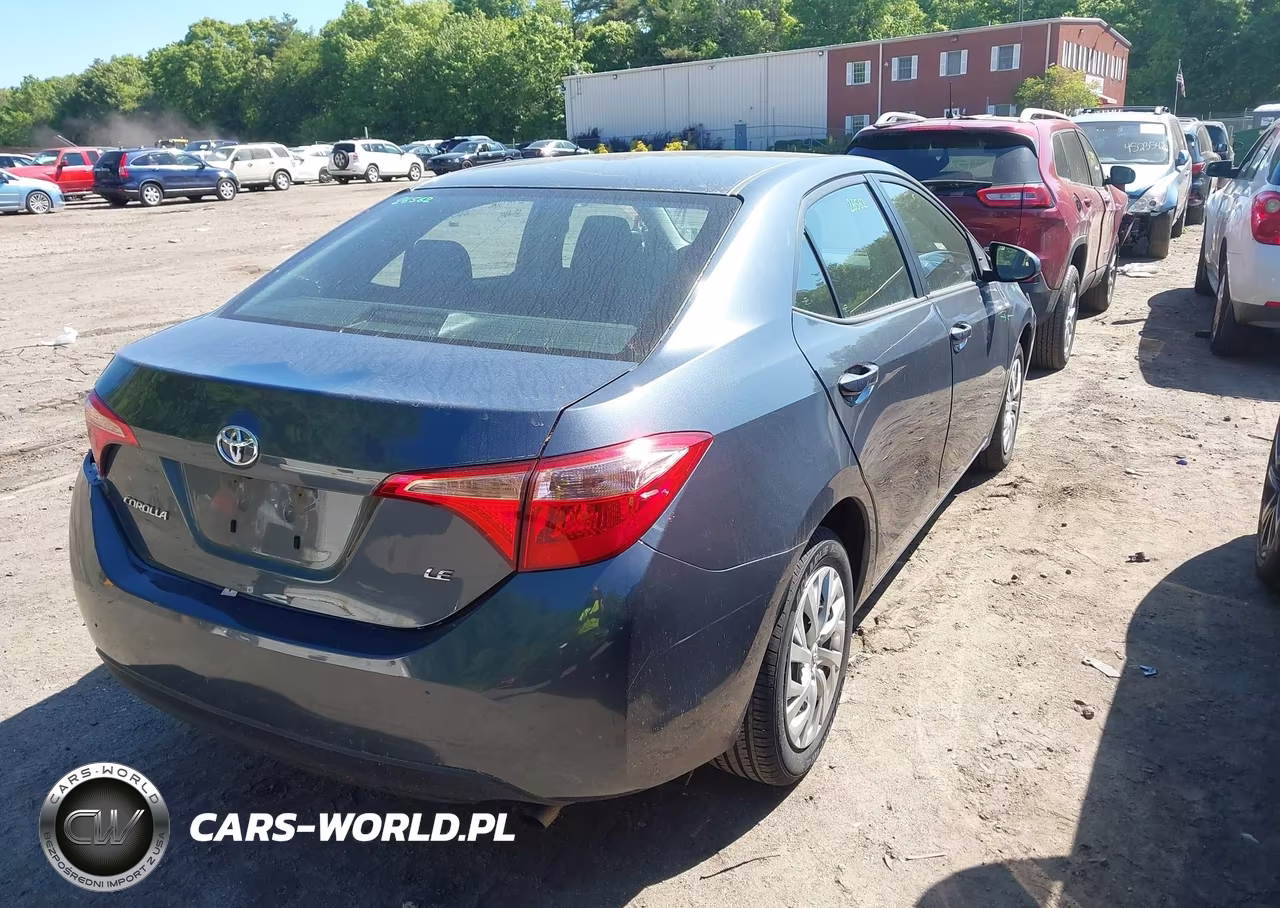 2017 Toyota Corolla Le VIN:2T1BURHE4HC917817 - 4
