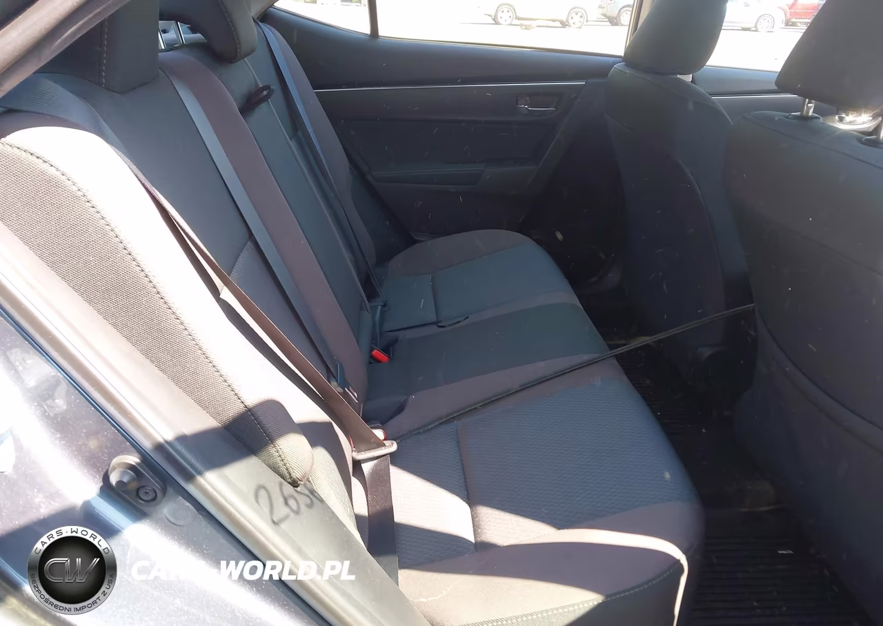 2017 Toyota Corolla Le VIN:2T1BURHE4HC917817 - 8