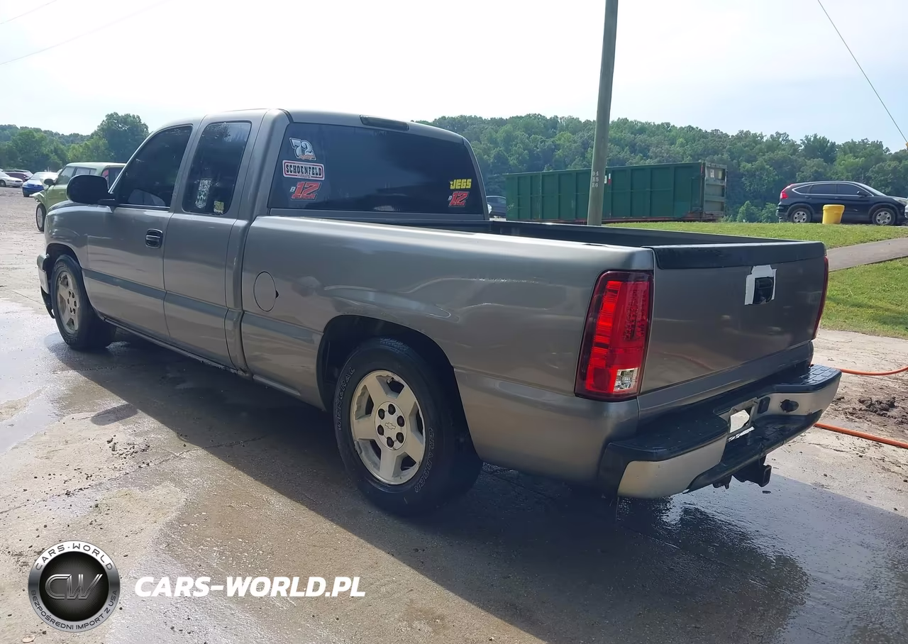 2007 Chevrolet Silverado 1500 Classic Work Truck VIN:1GCEC19X87Z166145 - 3
