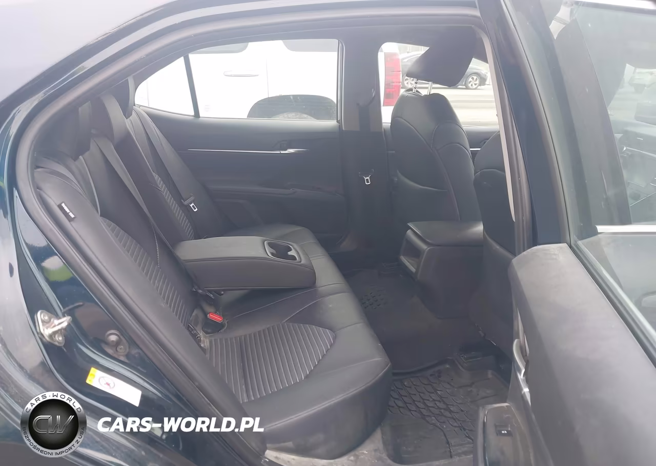 2018 Toyota Camry Se VIN:4T1B11HK1JU606947 - 8