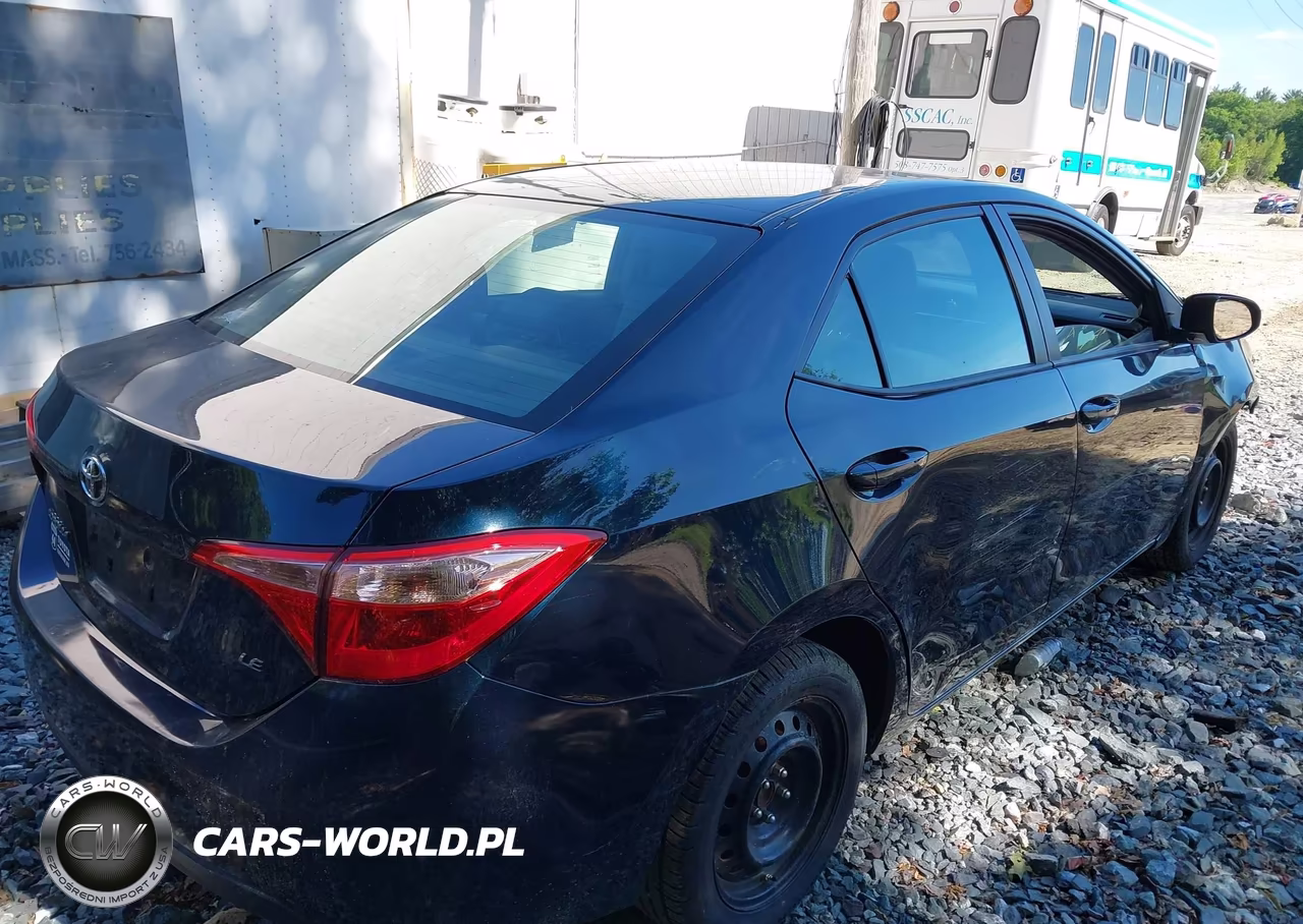 2017 Toyota Corolla Le VIN:2T1BURHE0HC824681 - 4