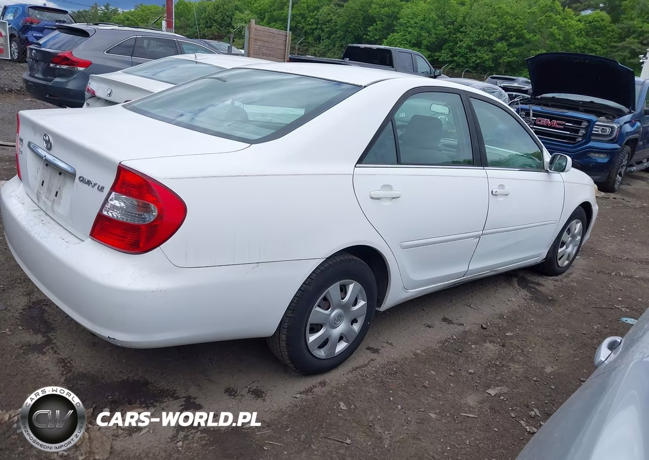 2004 Toyota Camry Le VIN:4T1BE32K04U268664 - 4
