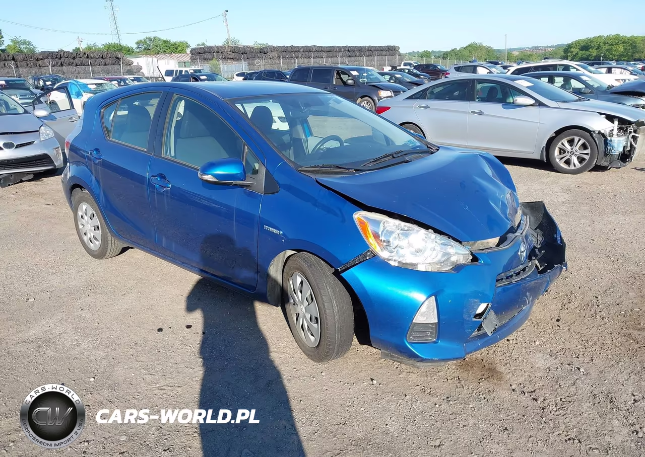 2014 Toyota Prius C Two – zdjęcie 1 z 16