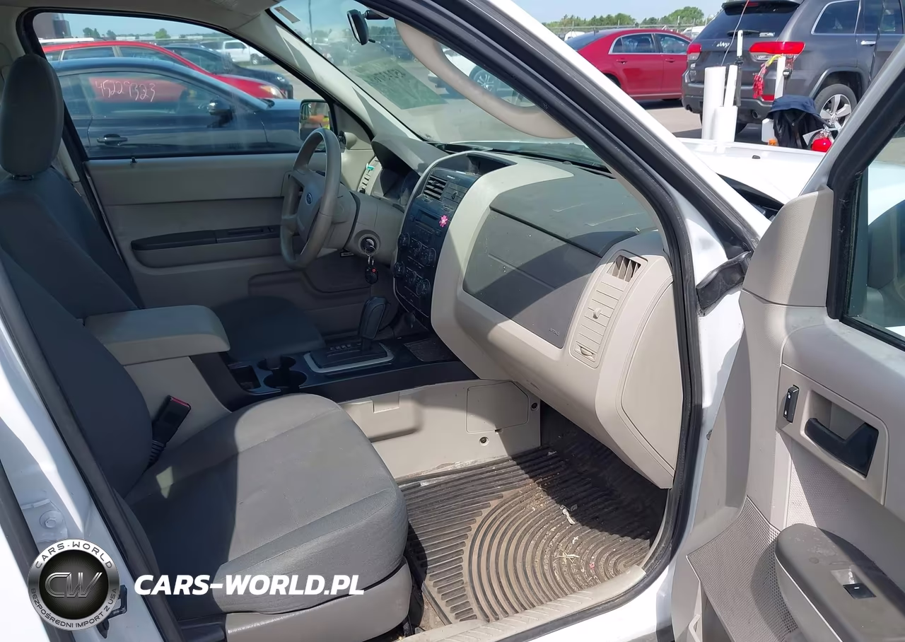 2012 Ford Escape Xls VIN:1FMCU0C76CKA23040 - 5