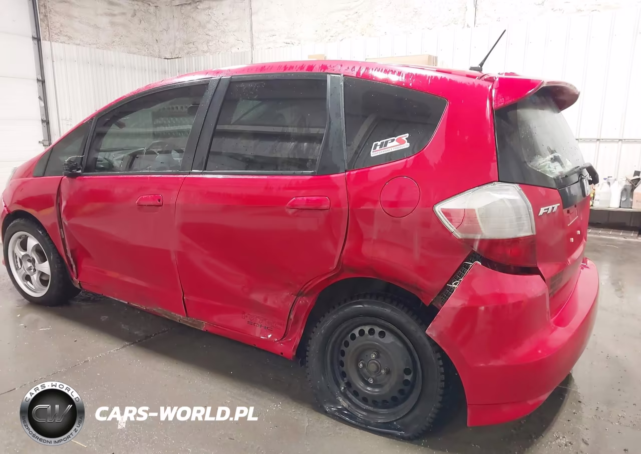 2013 Honda Fit Sport VIN:JHMGE8H5XDC054763 - 6