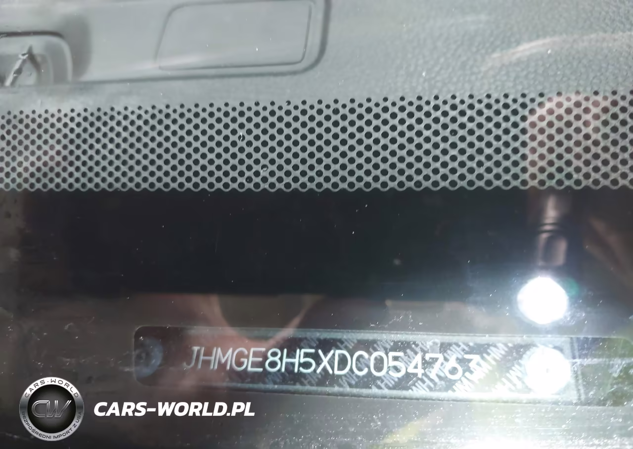2013 Honda Fit Sport VIN:JHMGE8H5XDC054763 - 9
