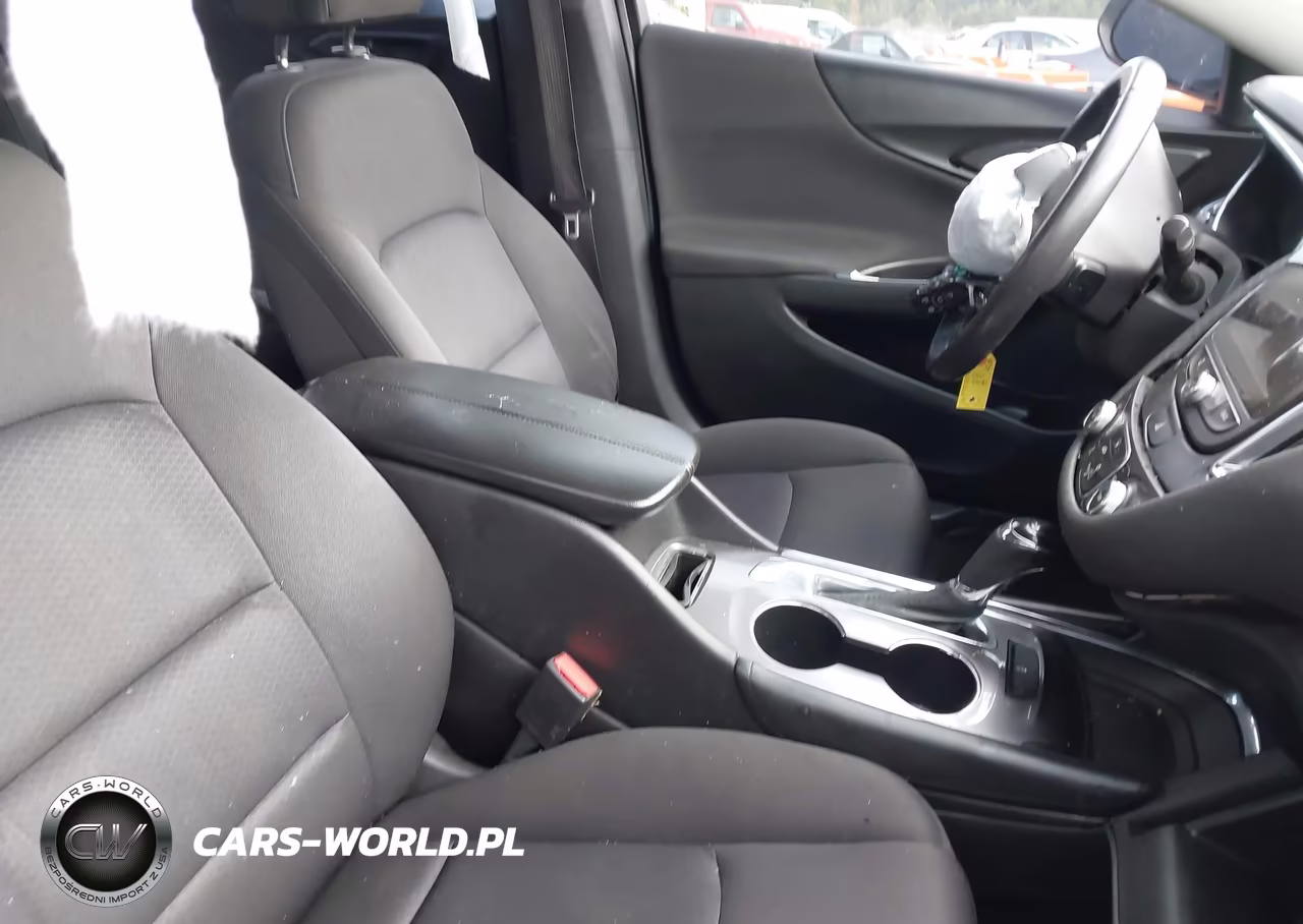 2018 Chevrolet Malibu Lt VIN:1G1ZD5ST6JF170290 - 5