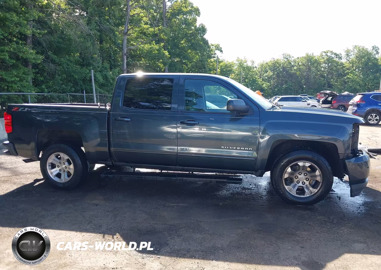 2018 Chevrolet Silverado 1500 2Lt VIN:3GCUKREC7JG133998 - 13
