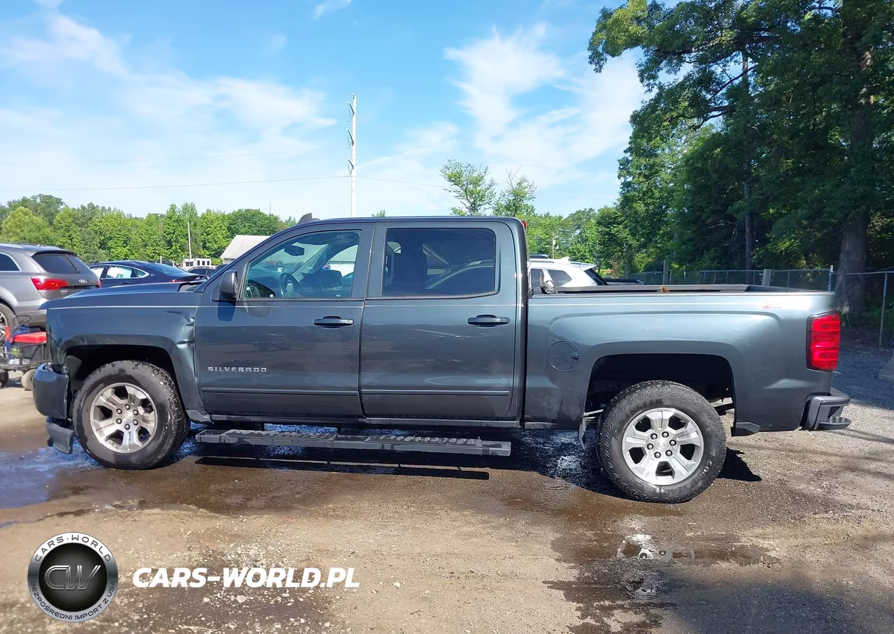 2018 Chevrolet Silverado 1500 2Lt VIN:3GCUKREC7JG133998 - 14