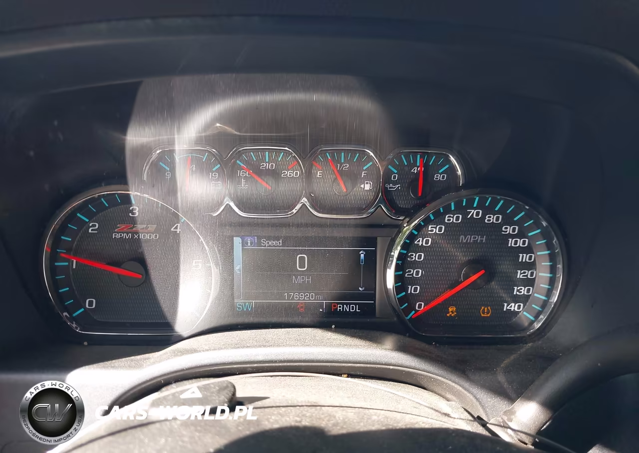 2018 Chevrolet Silverado 1500 2Lt VIN:3GCUKREC7JG133998 - 7