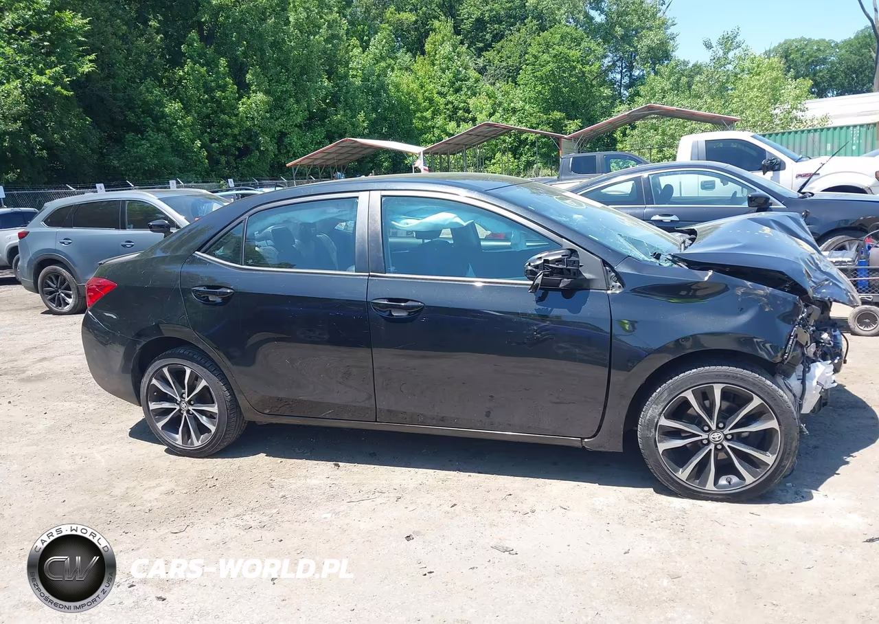 2018 Toyota Corolla Se VIN:2T1BURHE0JC008446 - 13