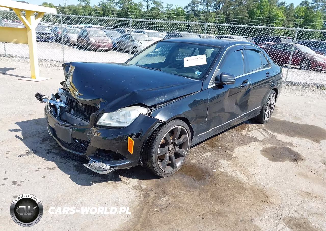 2012 Mercedes-Benz C 300 Luxury 4Matic VIN:WDDGF8BB2CR226945 - 2