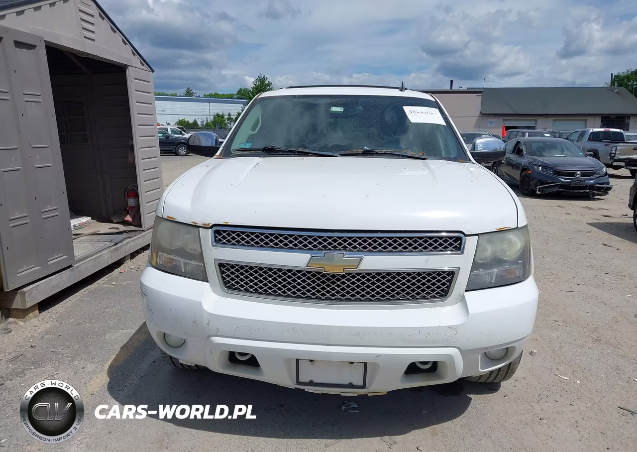 2011 Chevrolet Tahoe Ltz VIN:1GNSKCE08BR138081 - 12