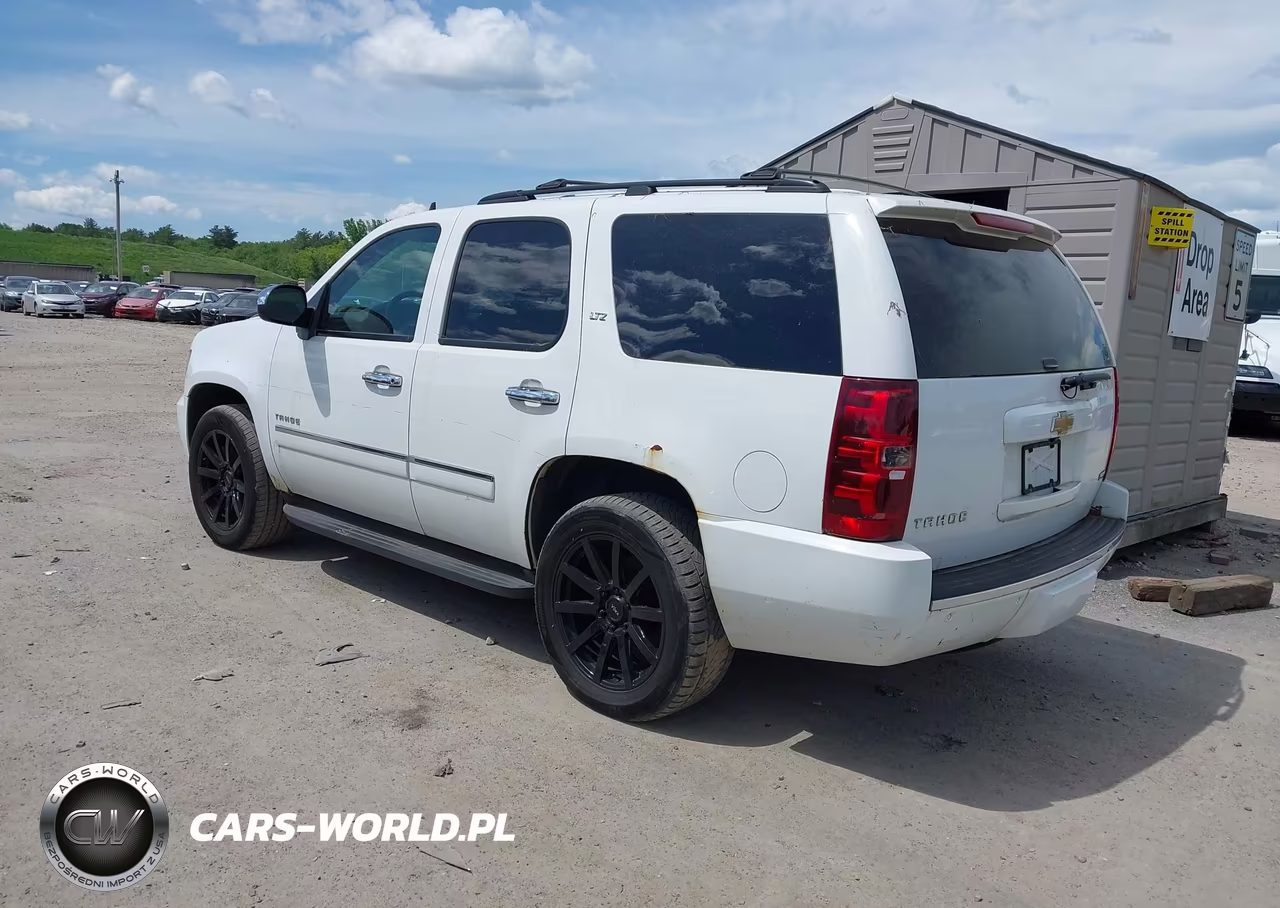 2011 Chevrolet Tahoe Ltz VIN:1GNSKCE08BR138081 - 3