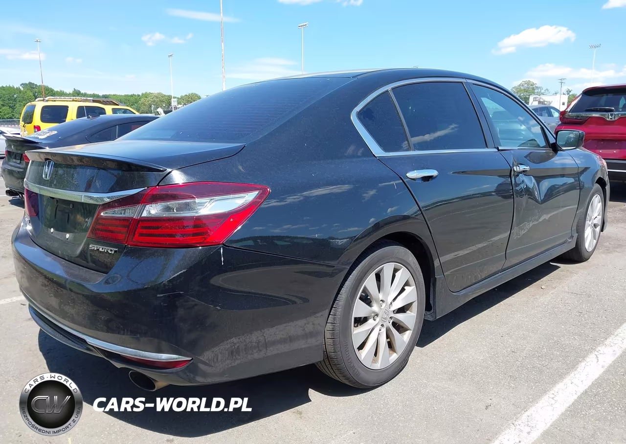 2017 Honda Accord Sport VIN:1HGCR2F5XHA022936 - 4