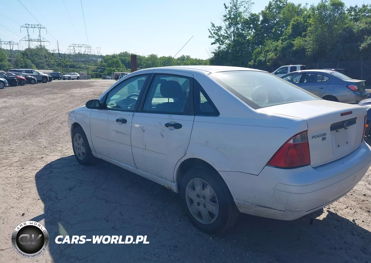 2007 Ford Focus S-Se-Ses VIN:1FAHP34N87W141305 - 3