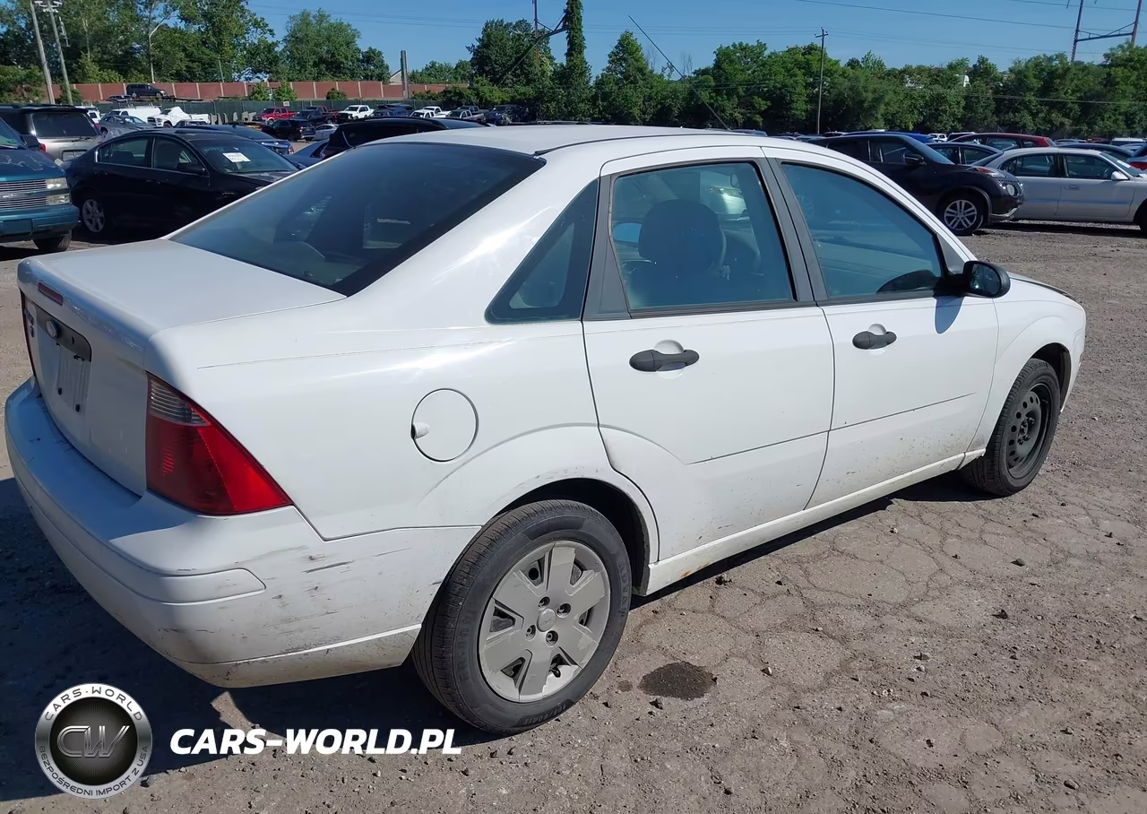 2007 Ford Focus S-Se-Ses VIN:1FAHP34N87W141305 - 4