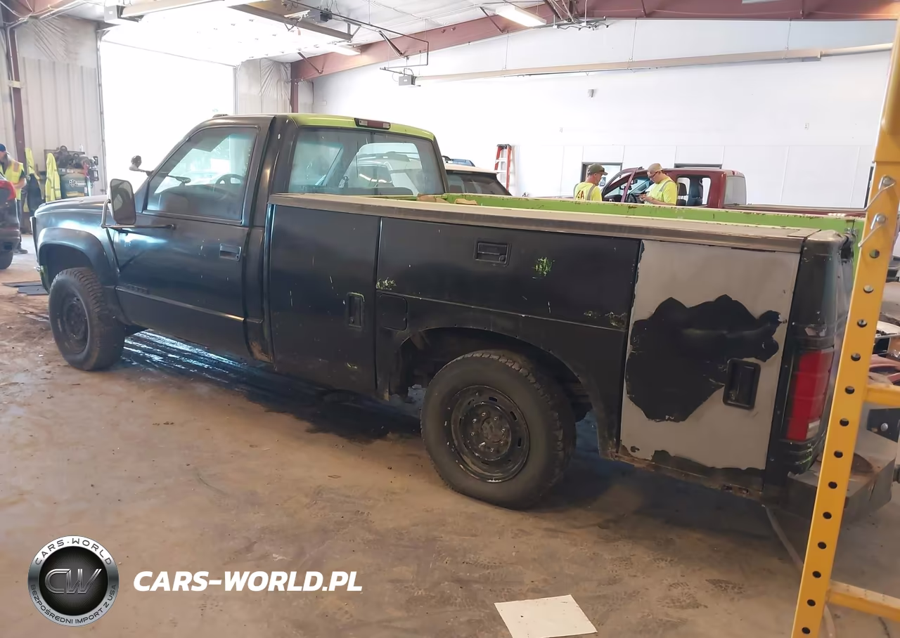 1998 Chevrolet K3500 Chassis VIN:1GBHK34F4WF020372 - 3