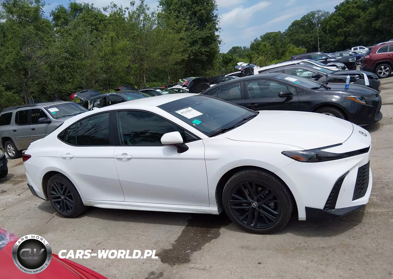 2026 Toyota Camry Se VIN:4T1DAACK5TU667835 - 13