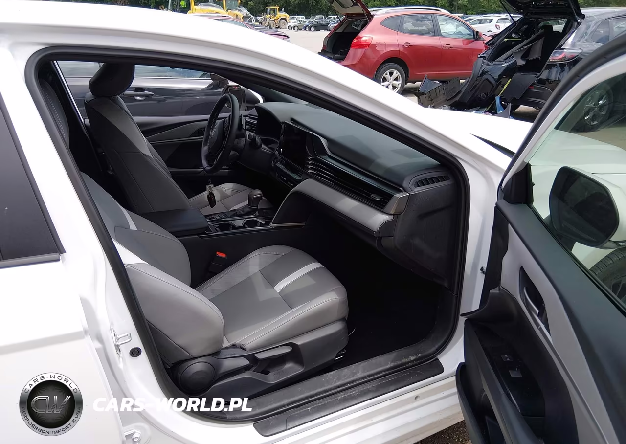2026 Toyota Camry Se VIN:4T1DAACK5TU667835 - 5