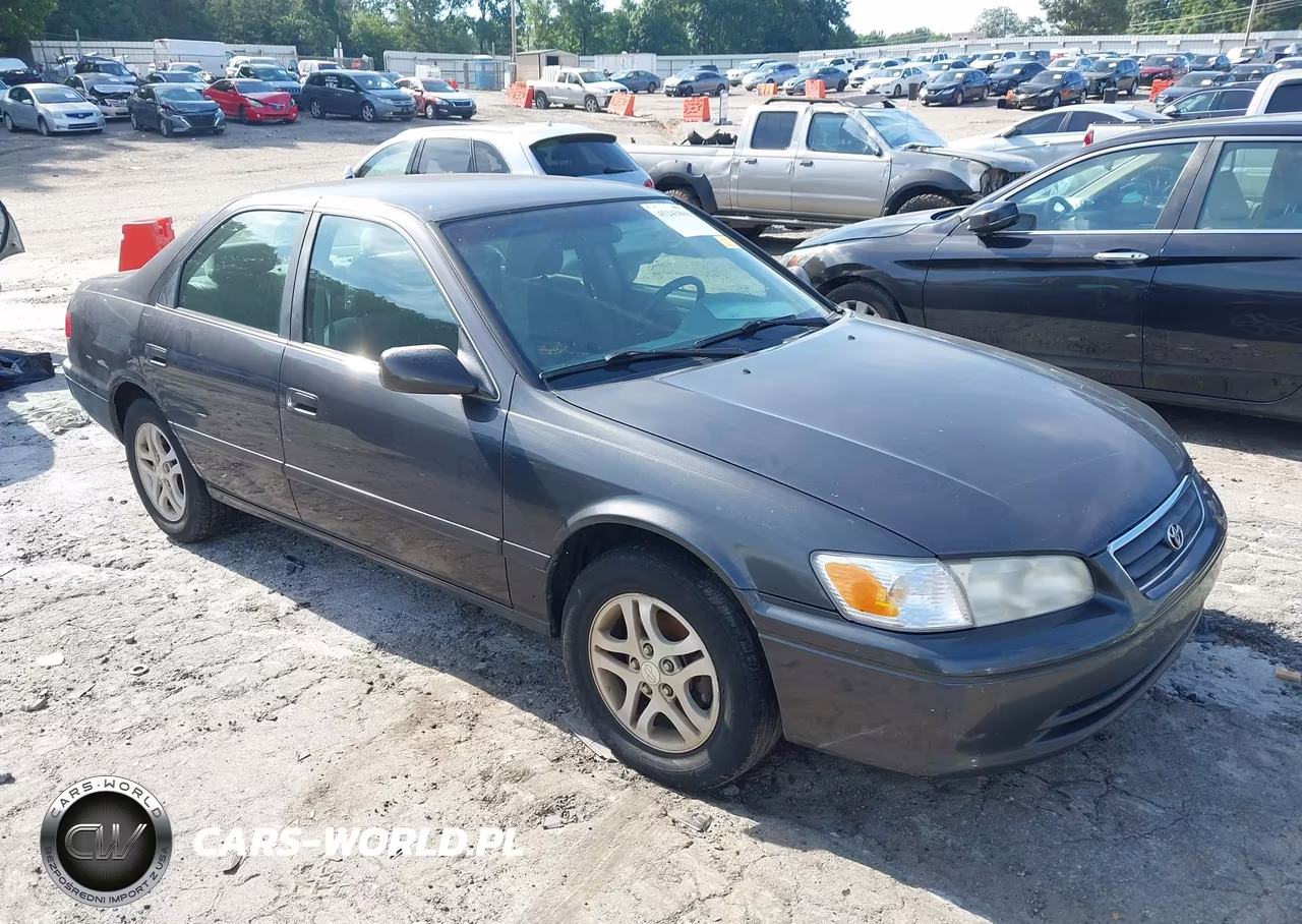 2000 Toyota Camry Le V6 – zdjęcie 1 z 16