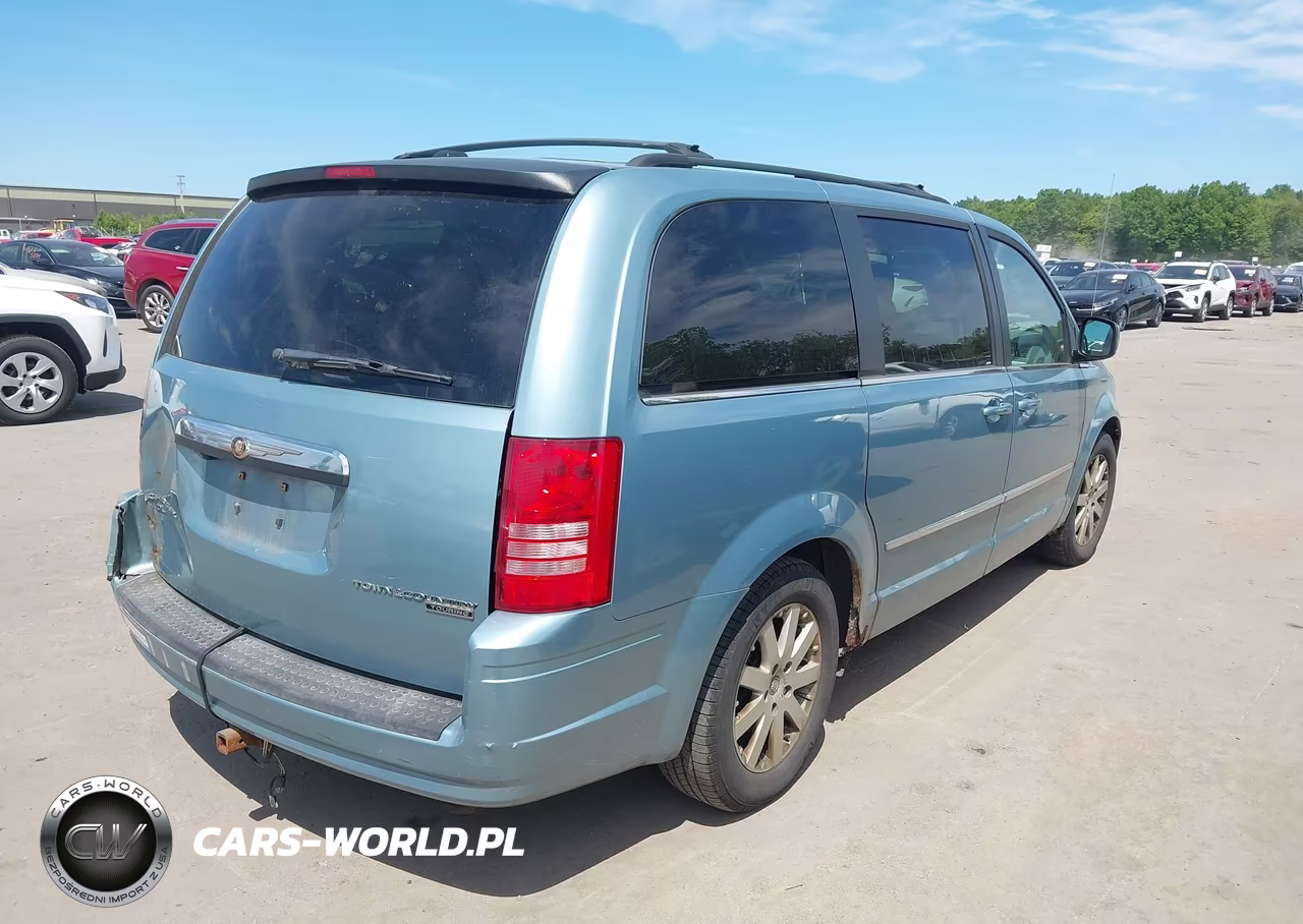 2010 Chrysler Town & Country Touring VIN:2A4RR5DX5AR153766 - 4