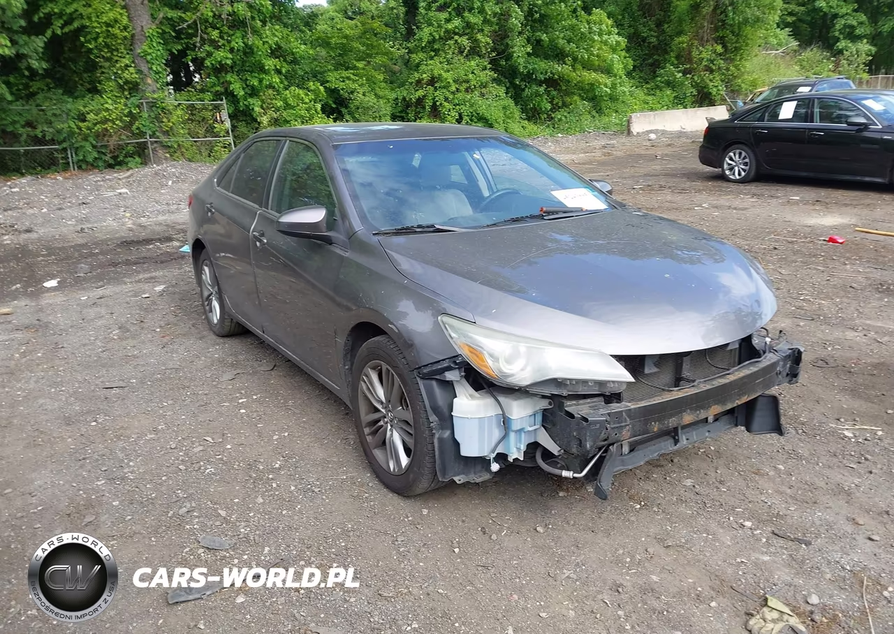 2015 Toyota Camry Se – zdjęcie 1 z 16