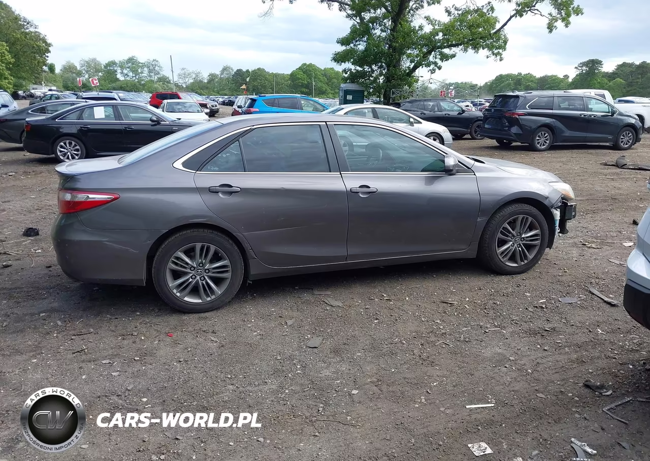 2015 Toyota Camry Se VIN:4T1BF1FK1FU103298 - 13