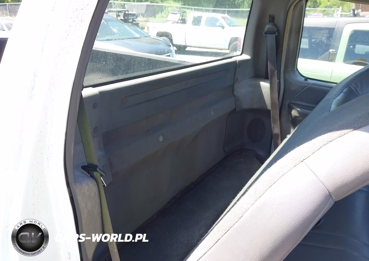2003 Ford F-150 Xl-Xlt VIN:1FTRF18W53NB06469 - 8