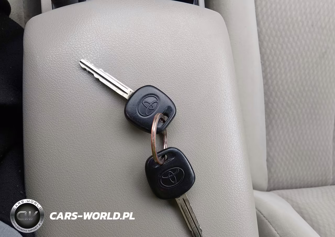 2011 Toyota Camry VIN:4T1BF3EK1BU587142 - 11