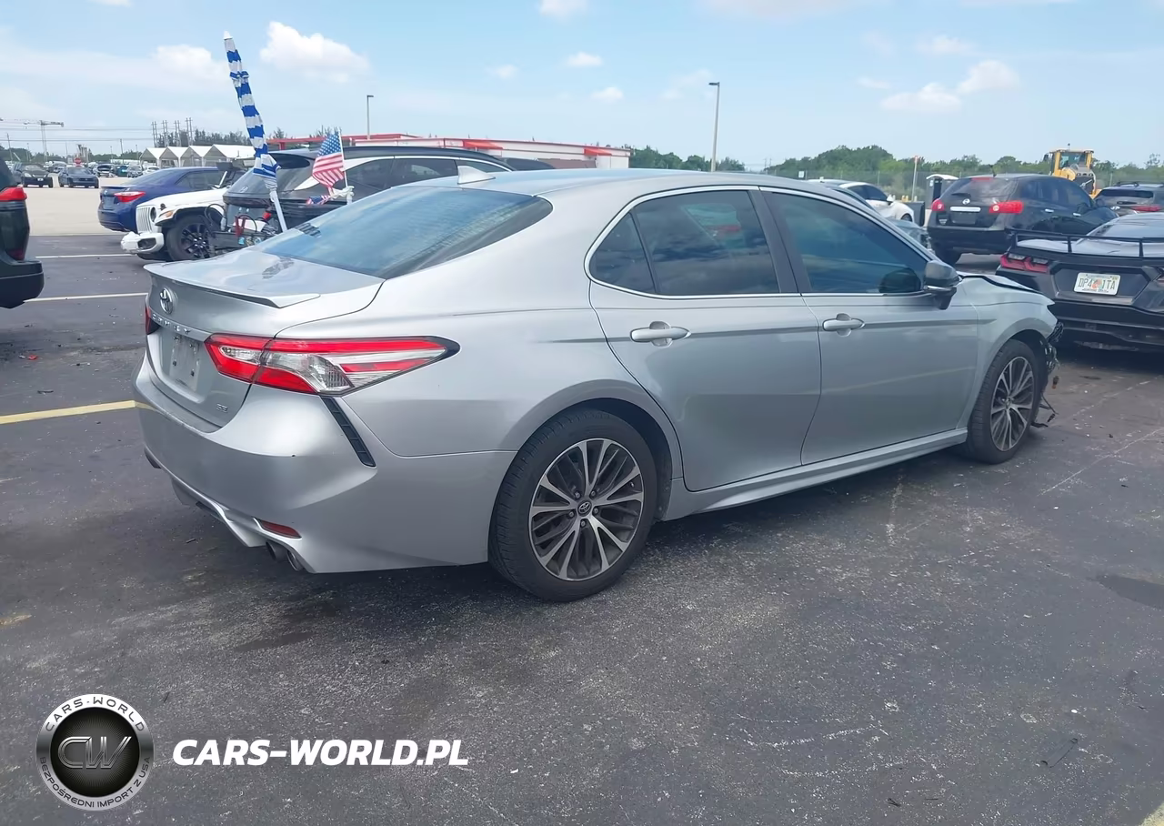 2019 Toyota Camry Se VIN:4T1B11HK3KU766264 - 4