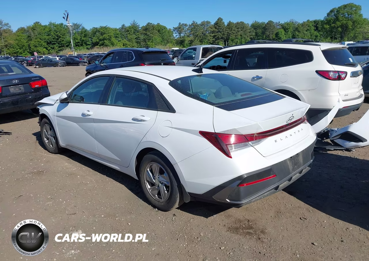 2025 Hyundai Elantra Se VIN:KMHLL4DG9SU007538 - 3