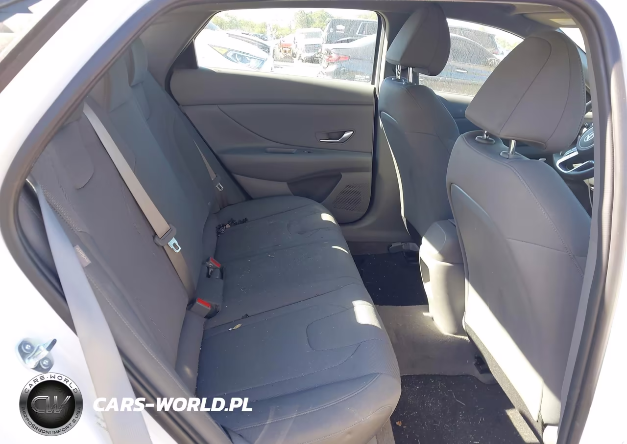 2025 Hyundai Elantra Se VIN:KMHLL4DG9SU007538 - 8